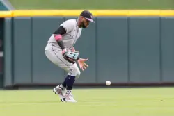 Rockies, hurt by poor defense, lose to Reds, limp into All-Star break 22-74